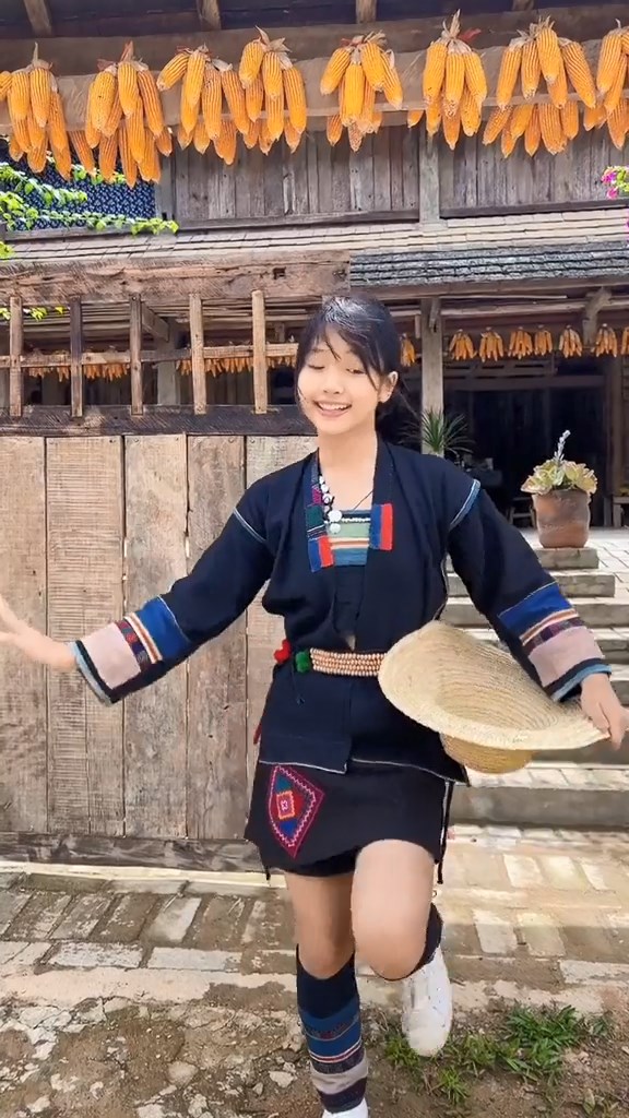 น้องมี่